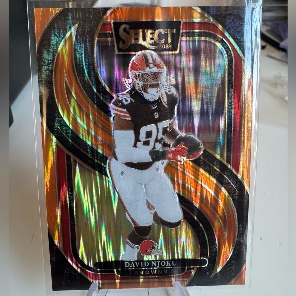 2024 David Njoku Panini Select /399 Orange and Black Shock Prizm Mint condition
